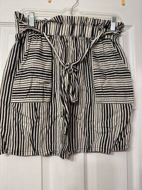 Black and Cream Striped Paperbag Waist Skirt